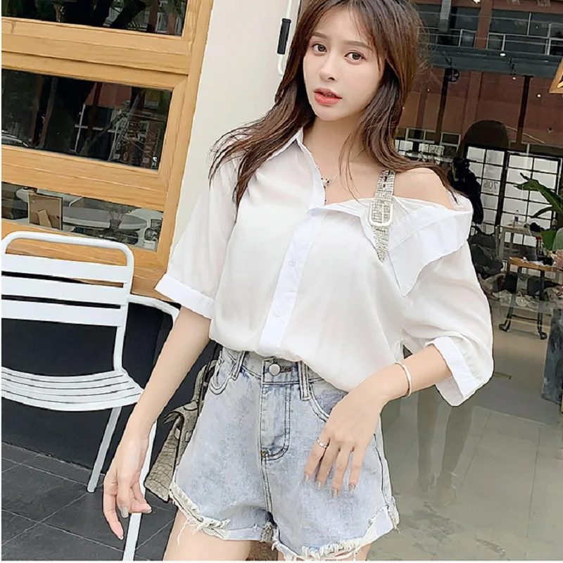

CBAFU sexy strapless women blouse shoulder iron drill loose white long sleeve diamonds shirt summer female tops fashion D976