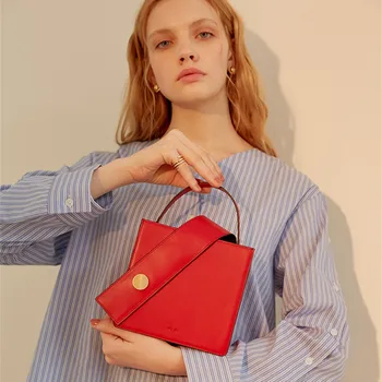 

2019 Handbag Fashion Black Box Shape PU Leather Small Square Bags Brand Designer Shoulder Messenger Bag Europe Fashion Clutch