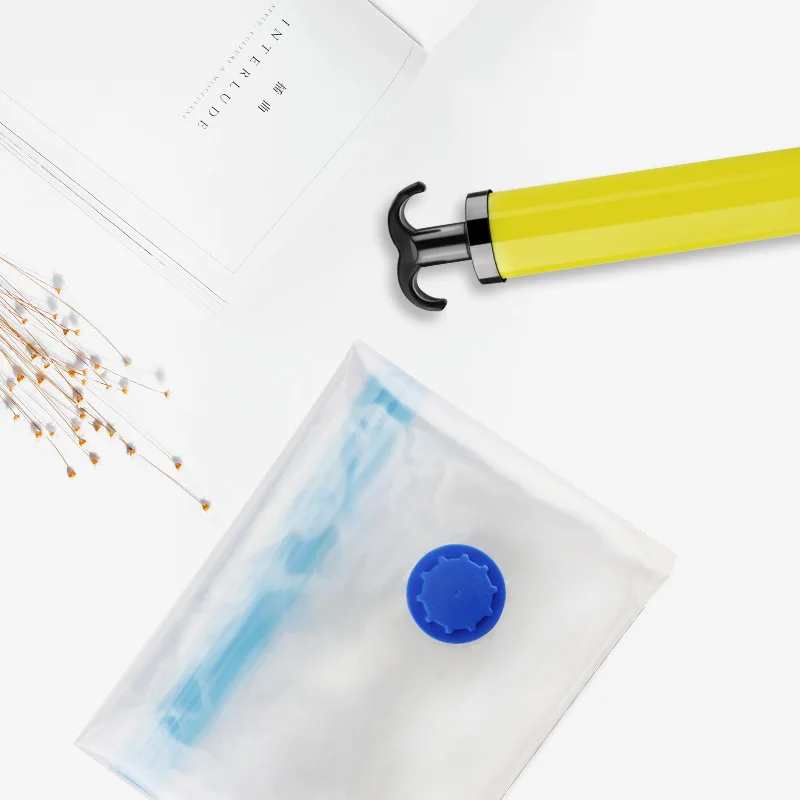 10298624022_614444745