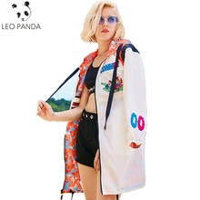 Новые весенние модные короткие женские куртки с отложным воротником и длинными рукавами, с капюшоном и карманами, на молнии, свободные женские куртки C 209