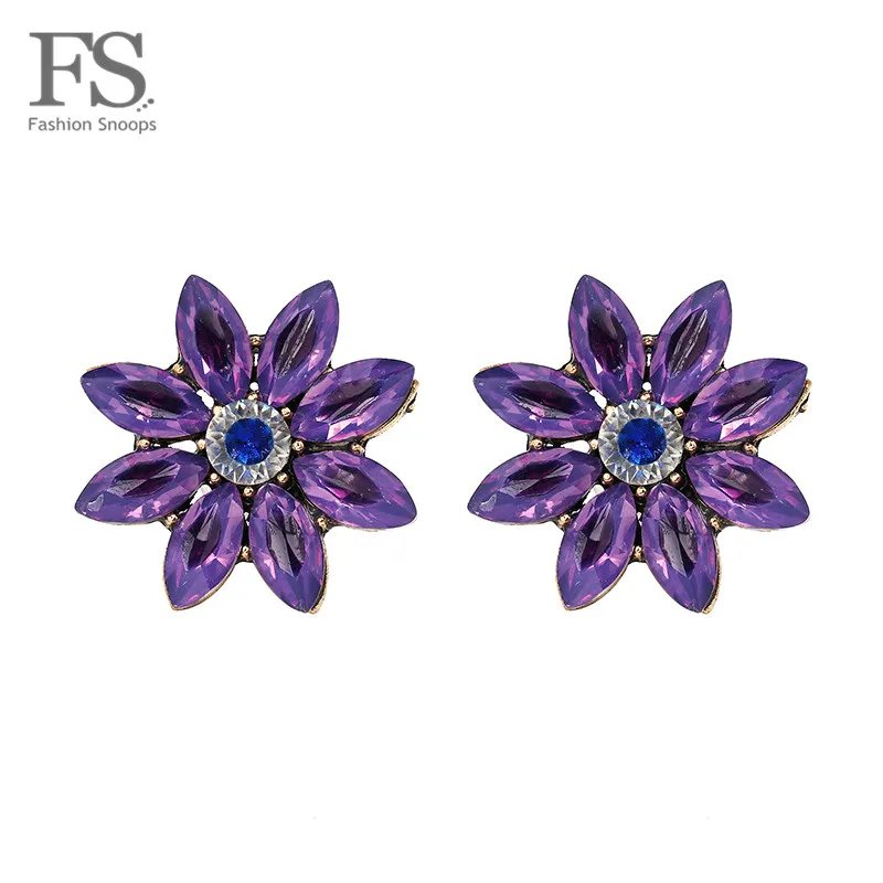 

FASHIONSNOOPS 17 Colors Fashion Flower Shaped Stud Earring Full Crystal Luxury Shiny Statement Earrings for Women Wedding Gifts