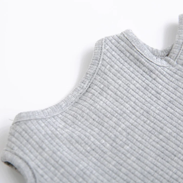 8585949363_1140157157