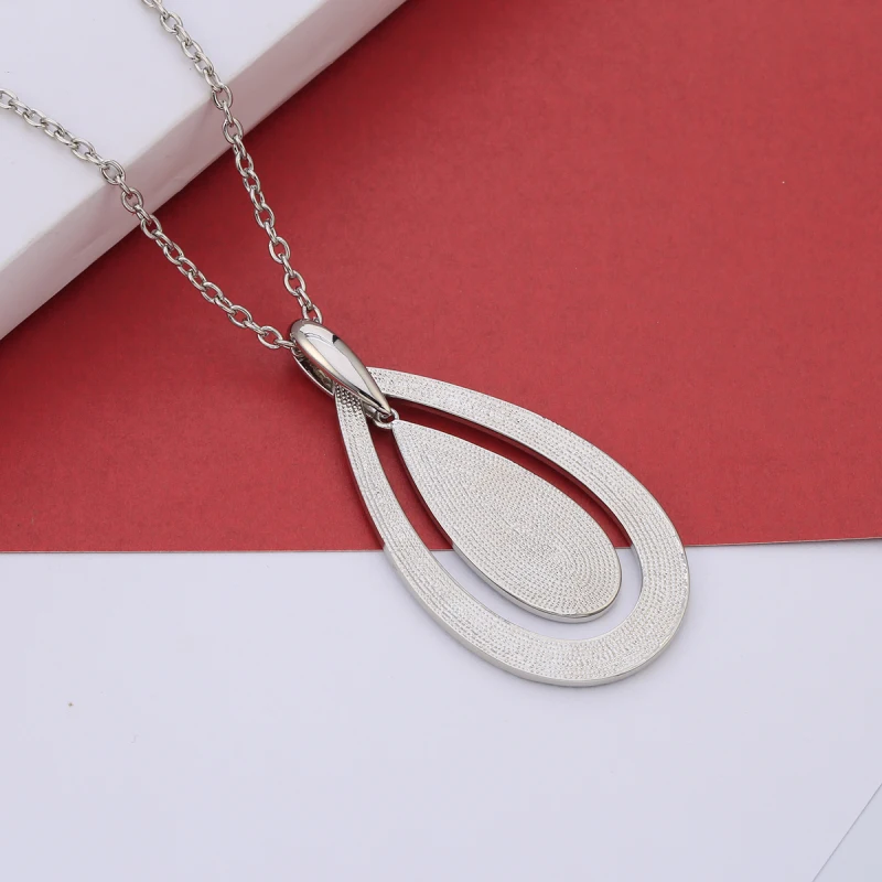 DROPLET NECKLACE-8
