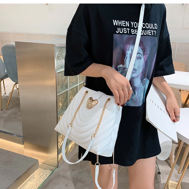 Luxury brand Female Large Tote bag Fashion New High Quality PU Leather Women's Designer Handbag Lock Shoulder Messenger Bag