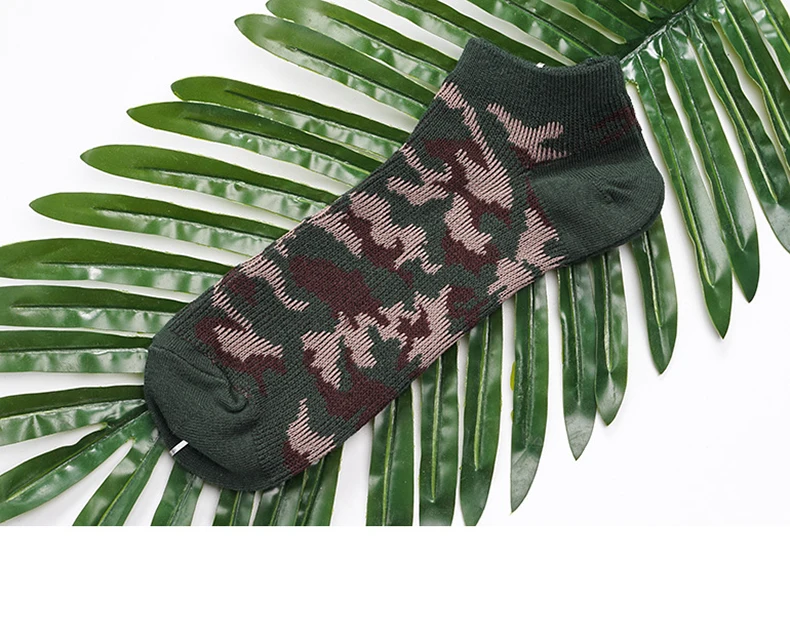 Для мужчин хлопковые носки 2018 новые модные всесезонные 8 видов цветов Камуфляж ретро джентльмен тенденция низким, чтобы помочь личности
