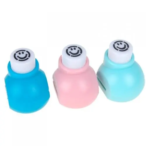 

Kid Child Mini Printing Paper Hand Shaper Scrapbook Tags Cards Craft DIY Punch Cutter Tool (Smile face)