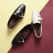 Металлическая пряжка Жемчужное Украшение кожаные туфли; женские мягкие кожаные лоферы с квадратным носом удобные женские туфли; удобные мокасины на плоской подошве