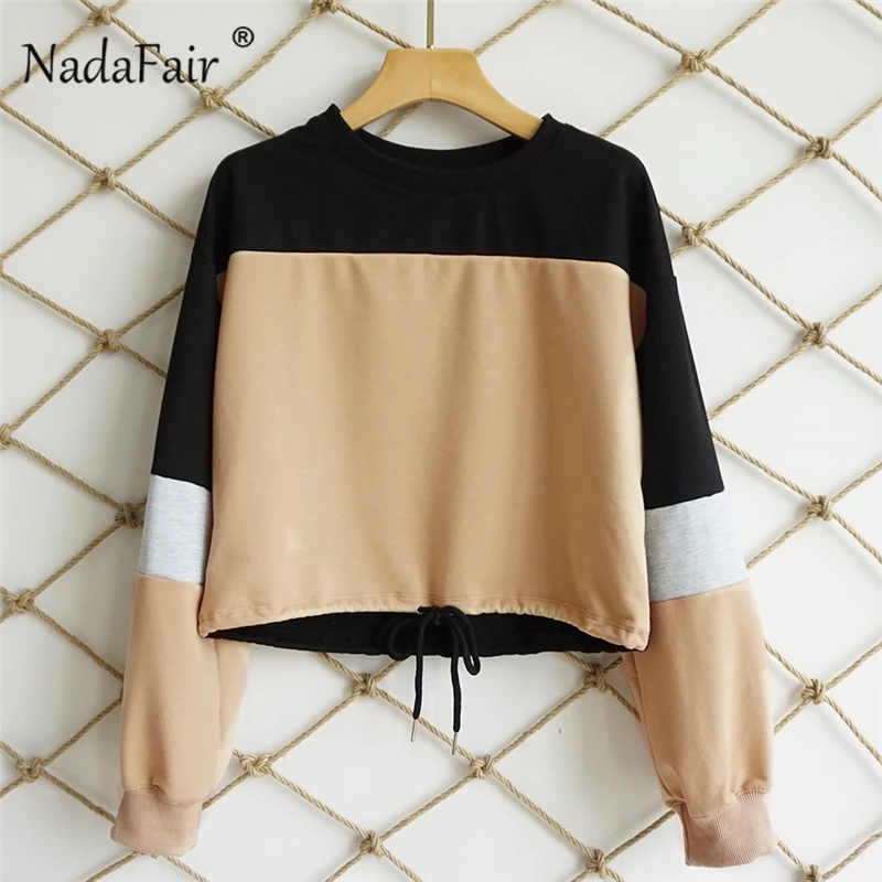 Толстовка Nadafair Женская черная желтая с вырезом лодочкой на шнурках короткие
