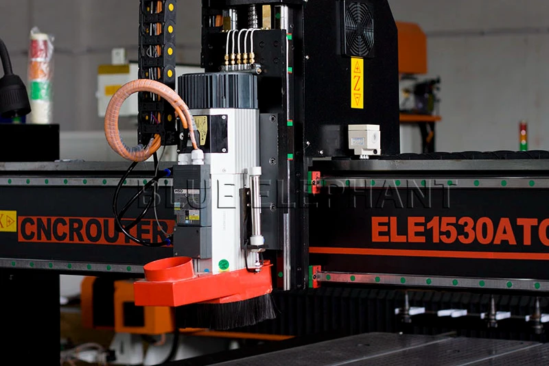 9kw hsd air cooling spindle of 1530 4 axis linear auto tool changer woodworking machine