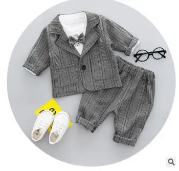 

2018 spring new children's small suit bow tie three suit Korean gentleman clothing T-shirt + pants + jacket is very good-looking