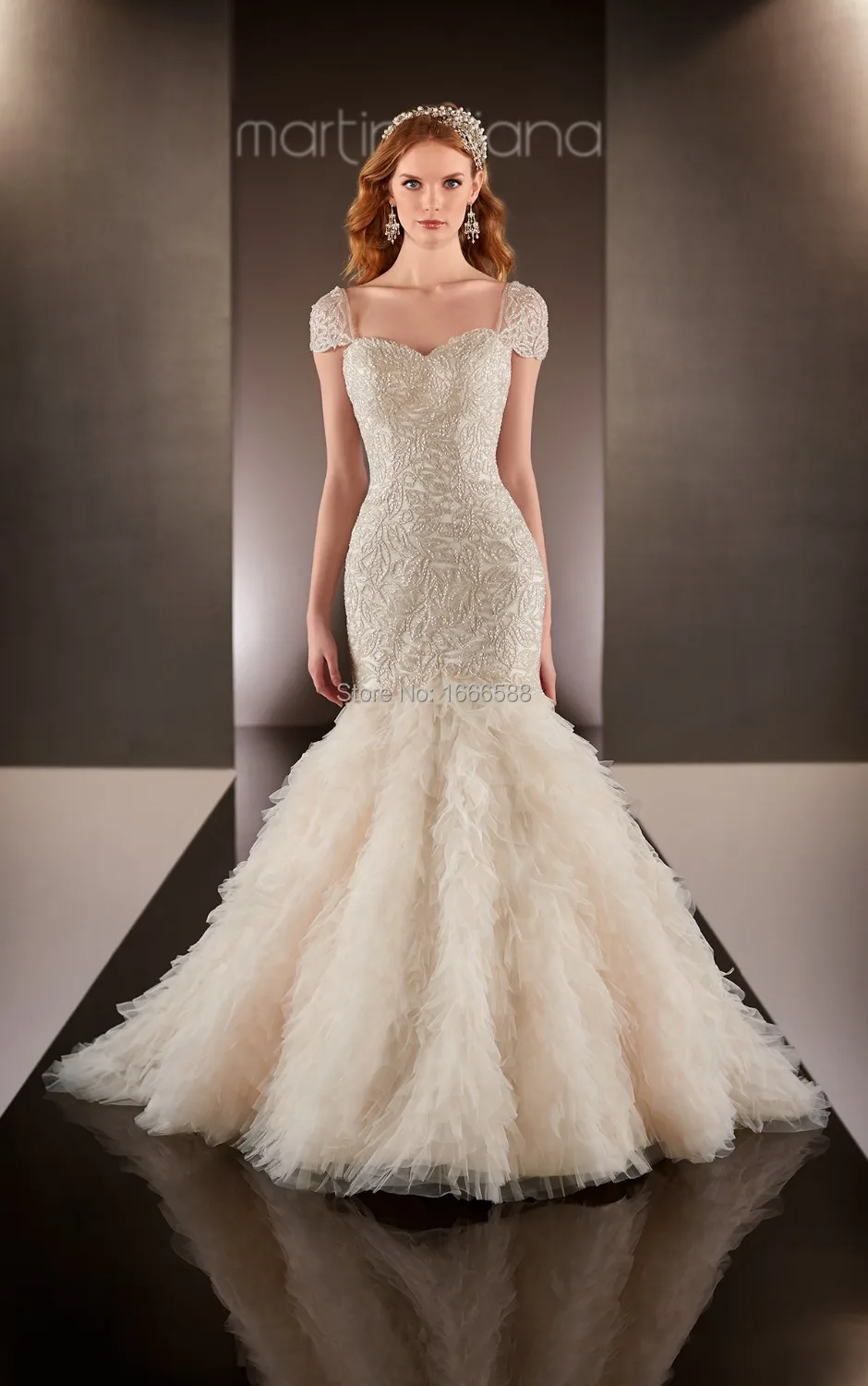 Fish cut wedding dress Clearance