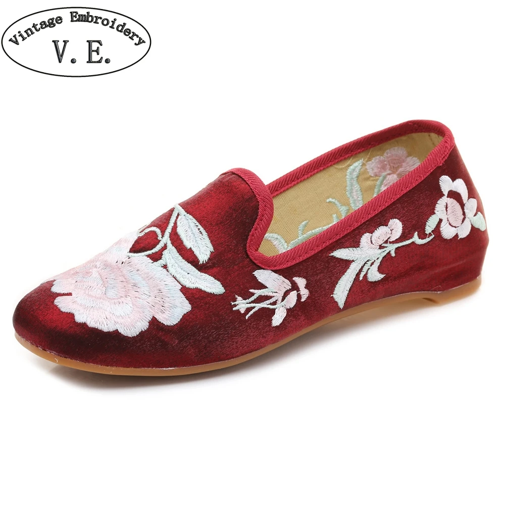 

Vintage Embroidery New Arrivals Flat Shoes Women Spring Autumn Soft Sole Causal Embroidered Shoes For Lady Zapatillas Mujer