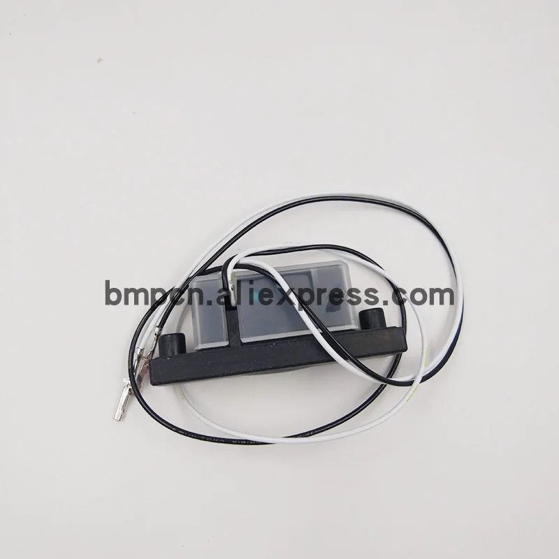 

free shipping Switch For Hyundai I30 I30CW 07~11 812602L000 Kia Rio 12~15 Trunk With Wire Trunk Button Switch Black 812601W220
