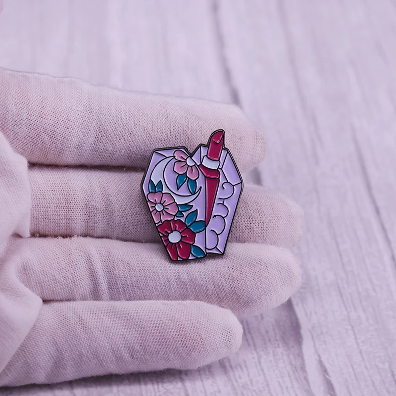 

Lipstick Coffin Badge
