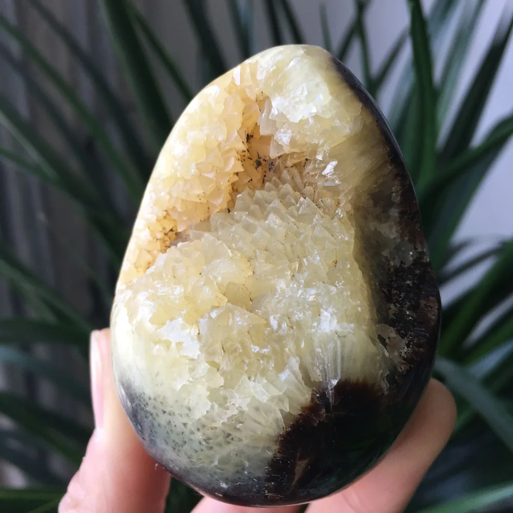 

225g Natural Septarian geode Crystal Mineral Specimens stone fengshui