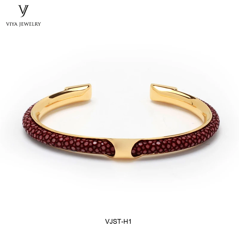 luxury stingray leather bangle with 316 l stainless steel hardware Fashion men bangle stingray bracelet (42)