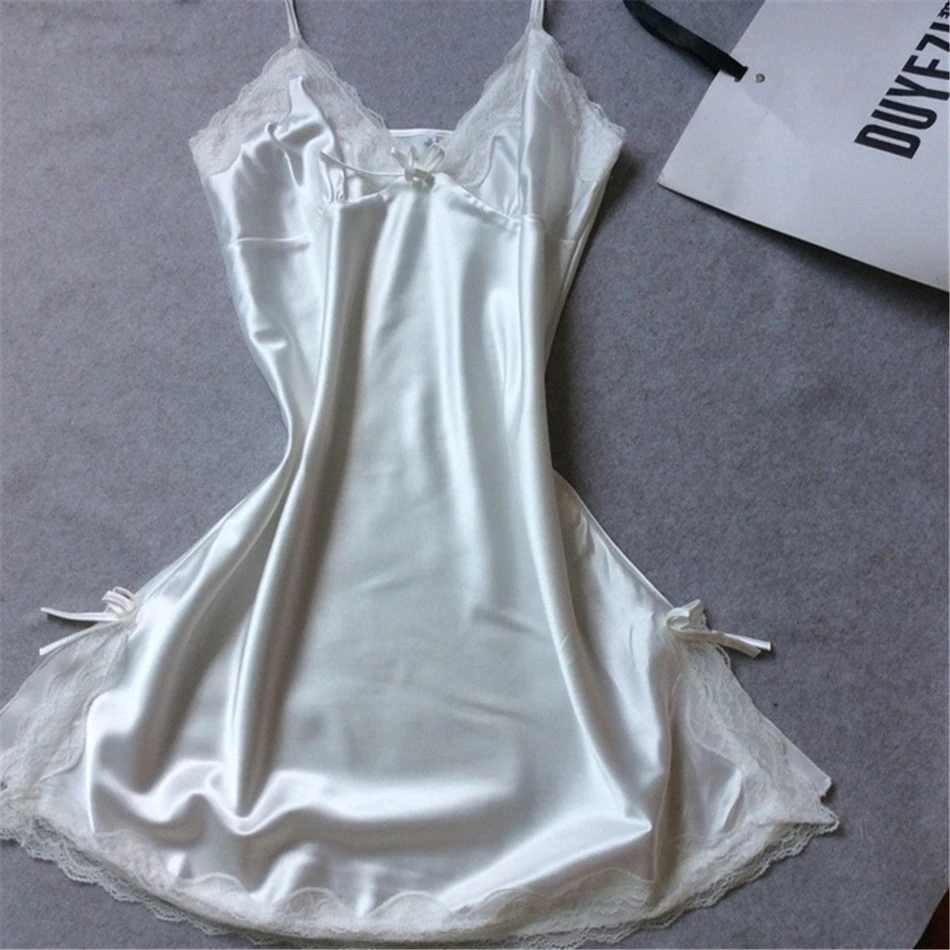 2017-New-Ladies-Sexy-Silk-Satin-Night-Dress-Sleeveless-Nighties-V-neck-Nightgown-Plus-Size-Sexy.jpg_640x640 (6)