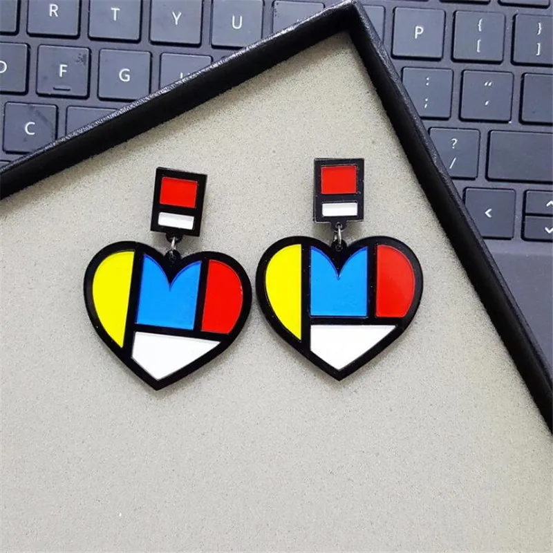 

Chic Girls Multicolor Heart Drop Dangle Earrings For Women Party Dress Punk Style Big Acrylic Earring Statement Jewelry