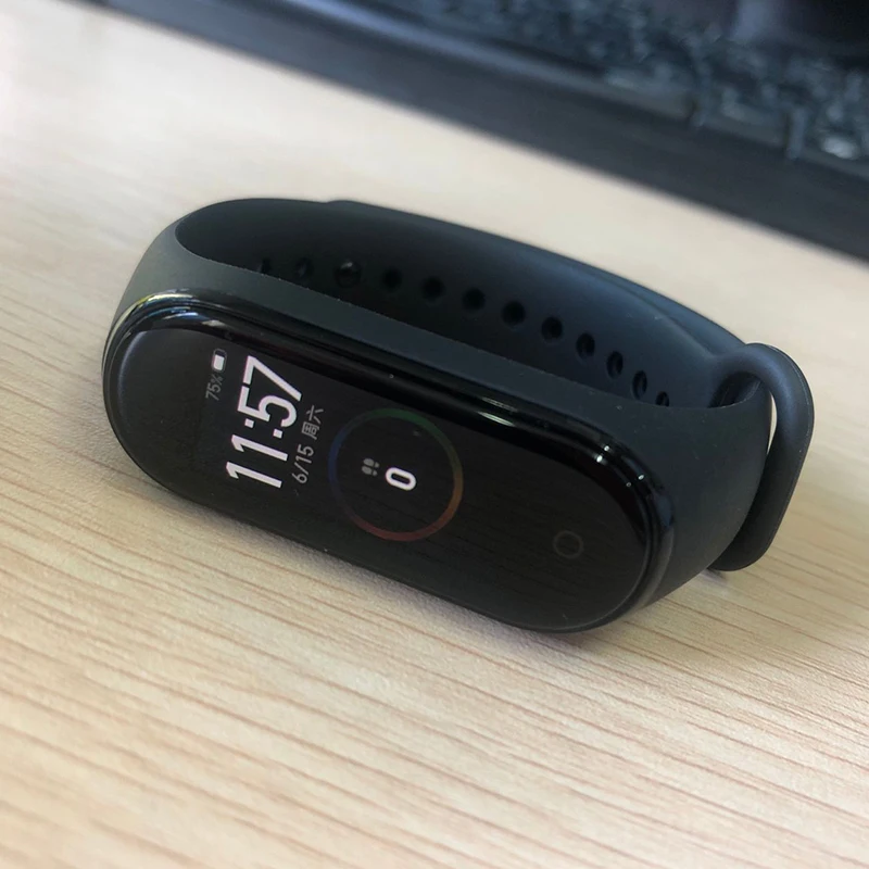 mi band 4 -1
