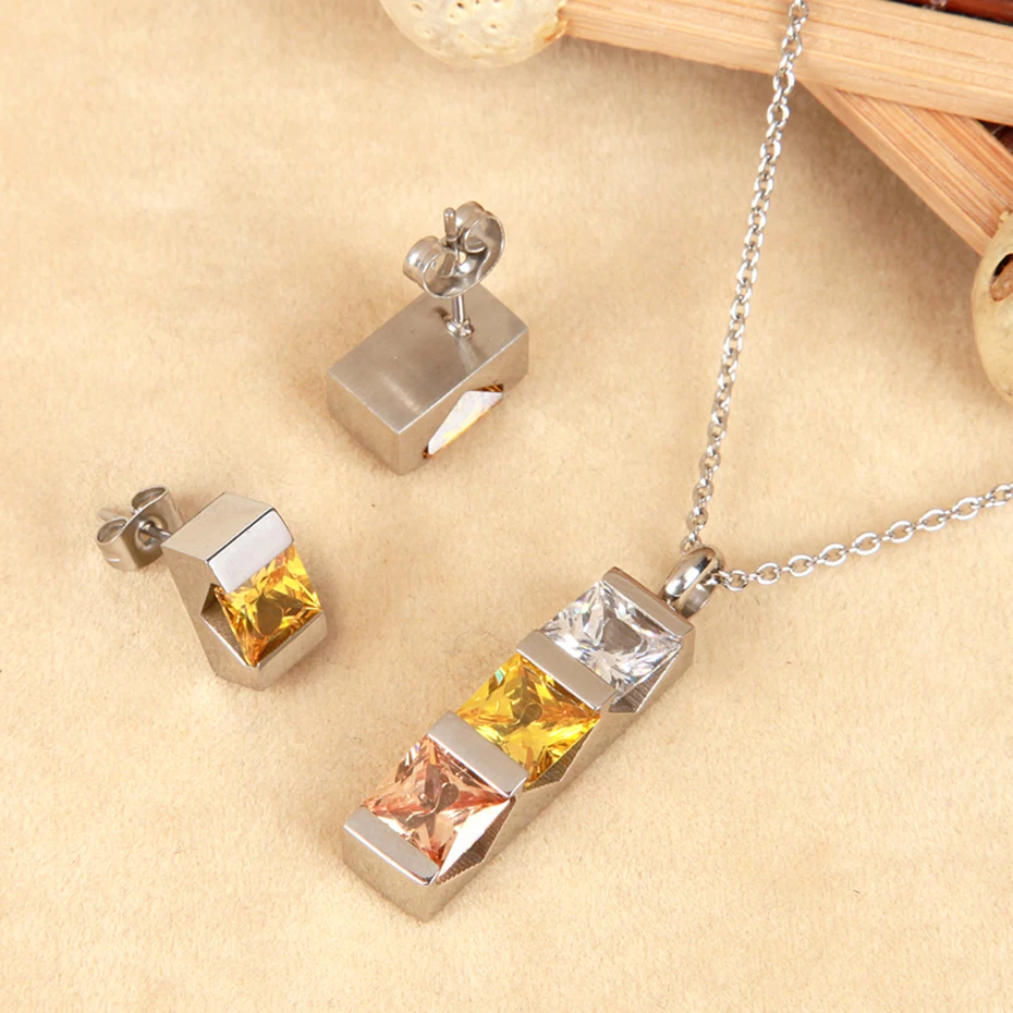  Fashion Jewelry Sets  (1)