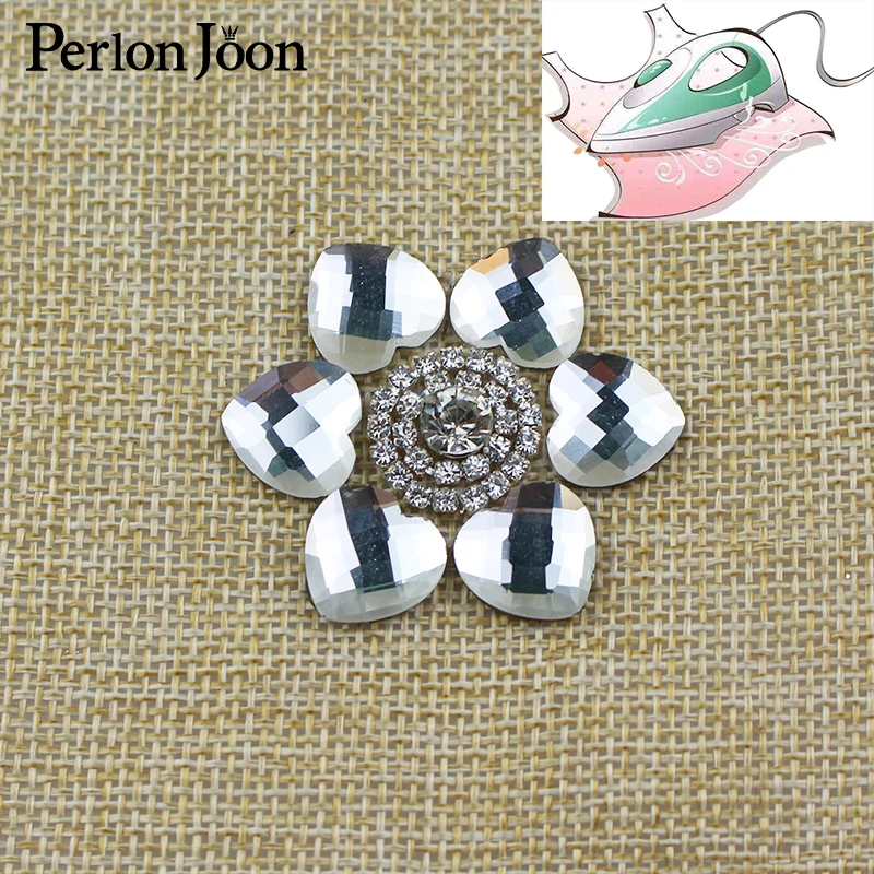 

5 PCS 1.65*1.65 inch glass flower Rhinestone Hot-fix Patches Crystal applique decoration in the wedding clothes shoes TJ 014
