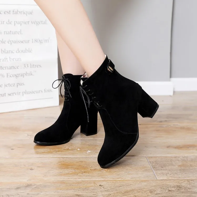 

Big Size 11 12 13 14 15 16 17 Fashion of Euro-American style round head, thick heel and high heel front lace boots