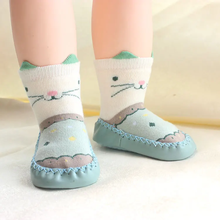 Мультяшные носки детские Нескользящие хлопковые носки-тапочки с кожаной подошвой носки для малышей модные носки для новорожденных мальчиков и девочек - Color: green cat