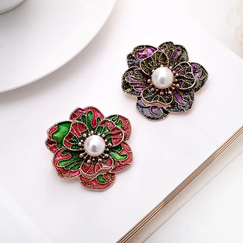 

Gold Color Metal Petals Imitation Pearl Flower Brooch Pin Colorful Floral Design Brooches Pin Women Party Costume Jewelry 2019