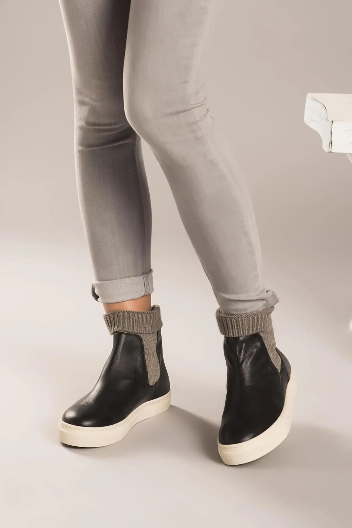 

Pearl Genuine Leather Black Women 'S Boots 120130000439