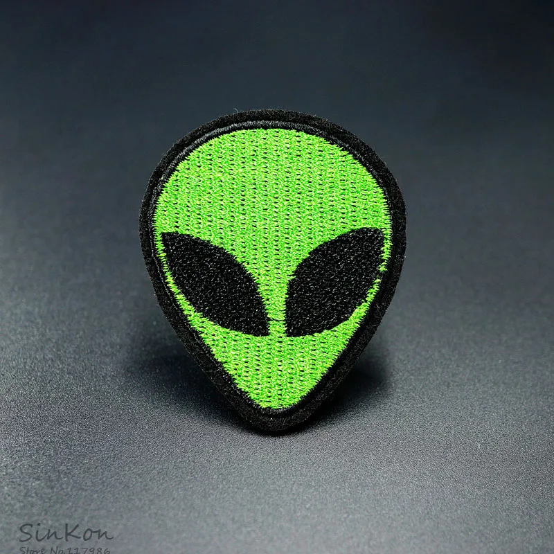 

Alien (Size:4.3X5.2cm) Embroidered Patch Iron On Sewing Applique Badge Clothes Stickers Apparel Garment Accessories