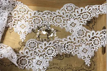 

ivory Lace Trim, venice , Bridal , scollaped , antique veil lace trim, bridal gown laceDG061B 10yardS