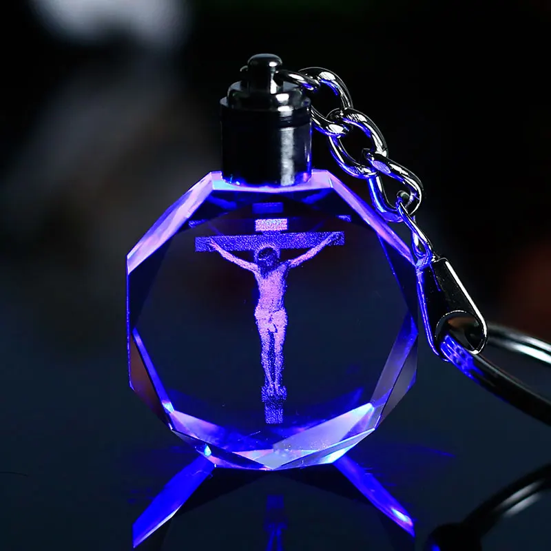 

Laser Engraved Jesus Cross Crystal Key Chain Glass Artware Hanging Decoration with Changing Colors LED Light Religion Gift