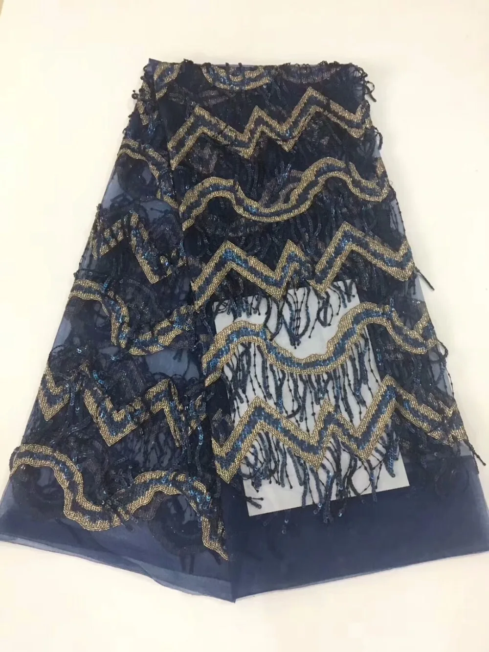 

beautiful nigerian lace fabric fashion nigerian freich lace fabric with few sequins for party dress qcj053