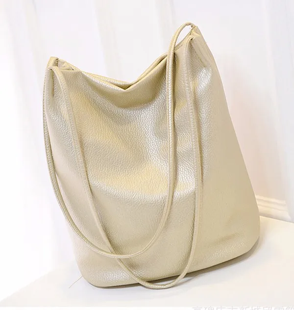WOMEN MESSENGER BAGS (15)