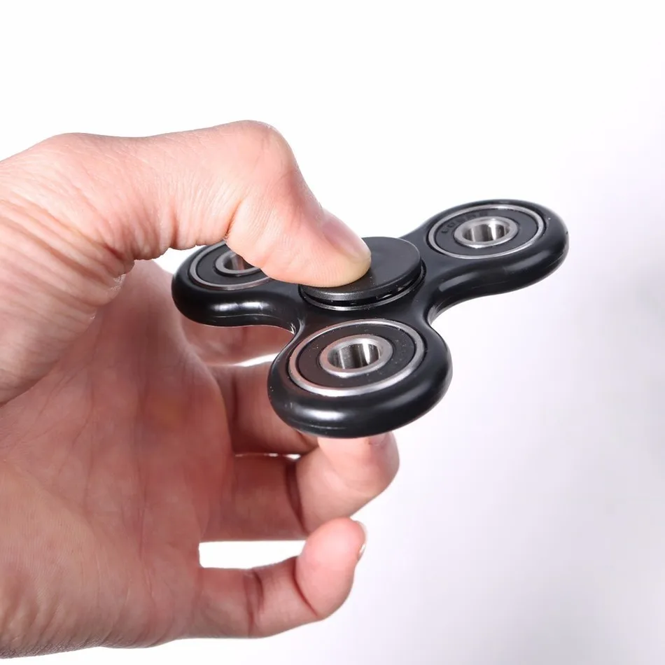 2018 белый/черный Tri-Spinner Непоседа игрушки пластик для развития рук Spinner Для аутизма и СДВГ Handspinner