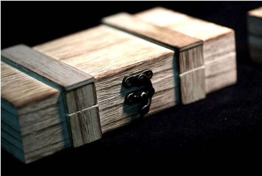  Game PUBG Playerunknown's Battlegrounds Cosplay Props Death Box Custom Made Storage Glasses Box Pen