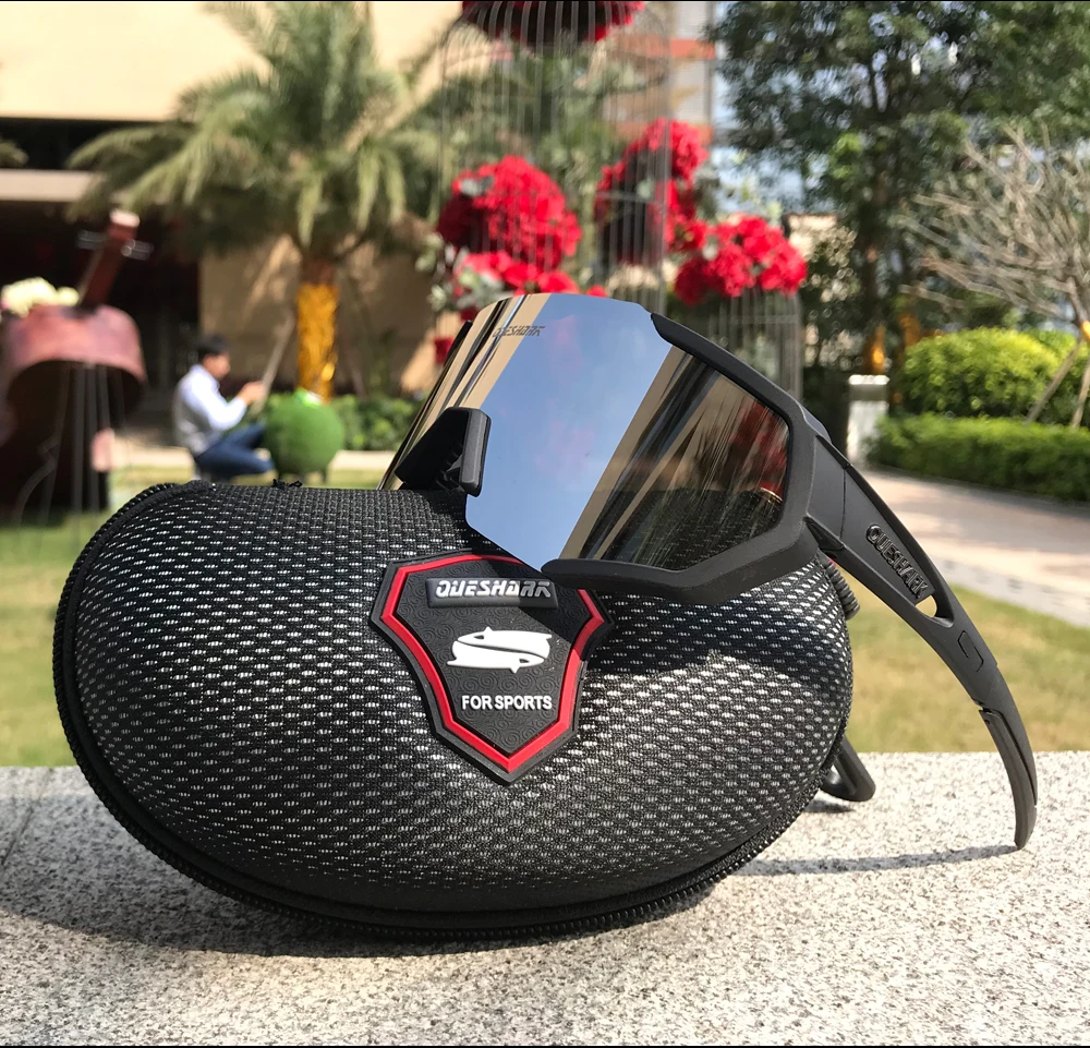 QUESHARK New Design Cycling Glasses For Men Women Full Covered Lens UV400 Polarized 3 or 4 Lens Total  QE42