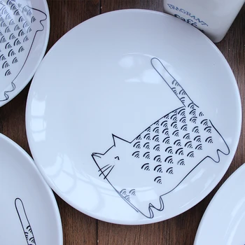 

[MPK Store] Creative Japanese-Style Hand-Painted Plate, Ideal as a Christmas Gift