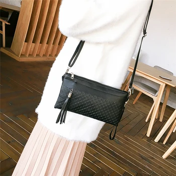 

2020 Women's Clutch Handbags Small Checkered Envelope Tassel Bags Ladies Messenger Bag PU + Polyester Shoulder Bag