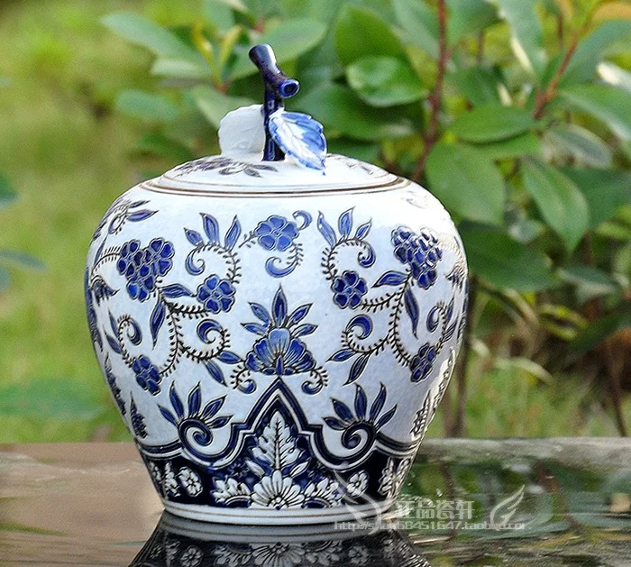 

guci Jingdezhen ceramic cover cans antique blue white porcelain apple storage tank sugar cans tea pots foreign trade porcelain