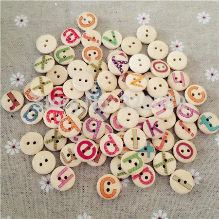 

100pcs 15mm Natural Wooden Alphabet Buttons 2 Holes Painted Letters Wood Sewing Crafts Scrapbooking