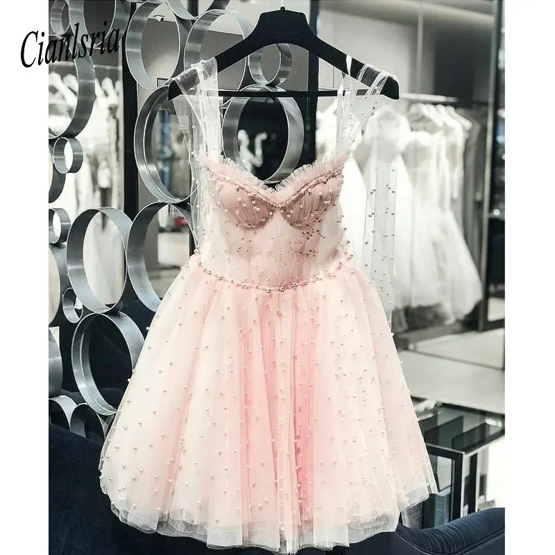 

Pink 2019 Homecoming Dresses A-line Tulle Beaded Spaghetti Straps Crystals Embroidery Elegant Cocktail Dresses