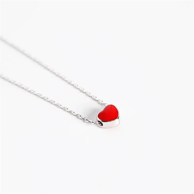 

XIAO YOUNG Mini Red Love Heart Choker Necklace Women Simple Sweet Fashion Jewelry New Arrival Cute Gift Wholesale