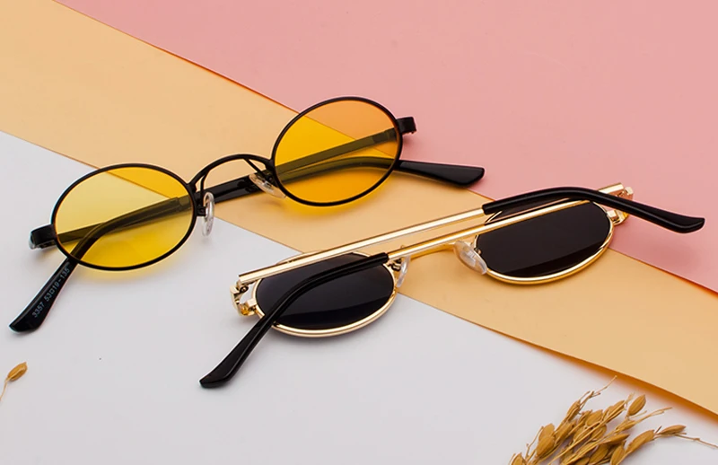 Tiny Oval Sunglasses Men detail (3)