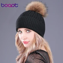 [Boapt] di Alta qualità di Inverno Della Pelliccia Del Procione Genuino Cashmere Cappelli delle Donne Femminile Lavorato A Maglia Caps Pompon Copricapi Treccia Skullies berretti(China)