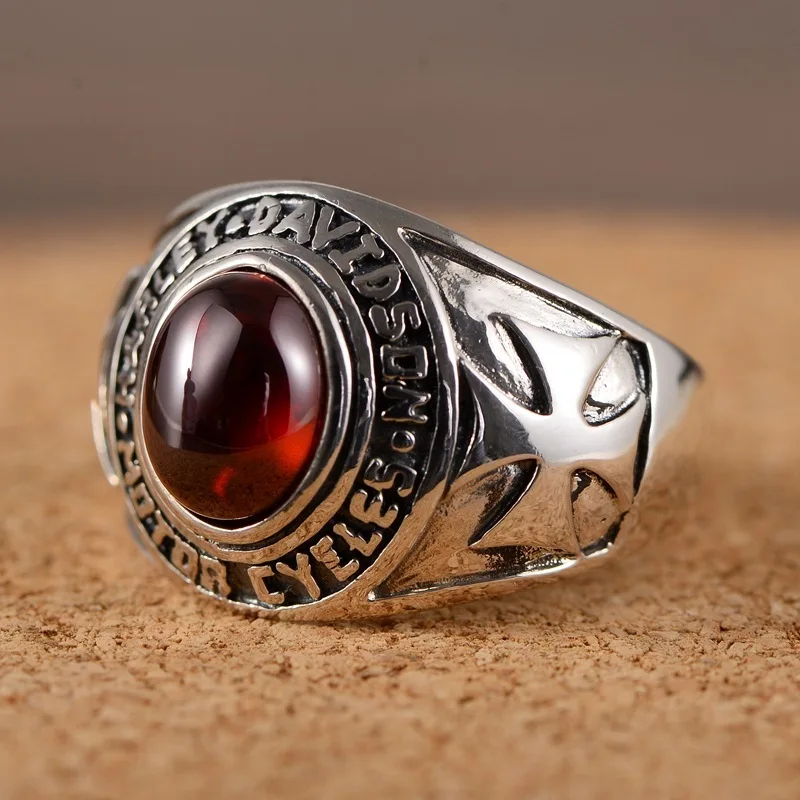 

in Europe and America to restore ancient ways the vampire crusaders take synthetic garnet black agate rings male money