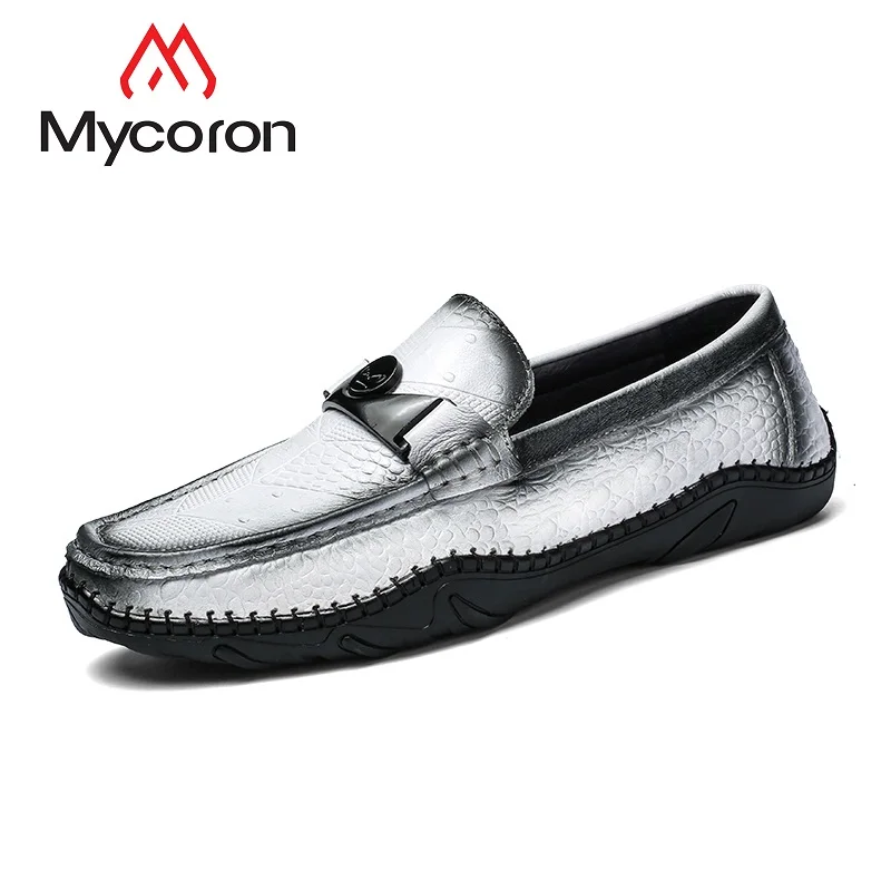 

MYCORON 2018 Hot Sale Slip On Men Loafers Luxury Designers Male Flat Leather Fashion Soft Man Slip-On Chaussure Homme Sport