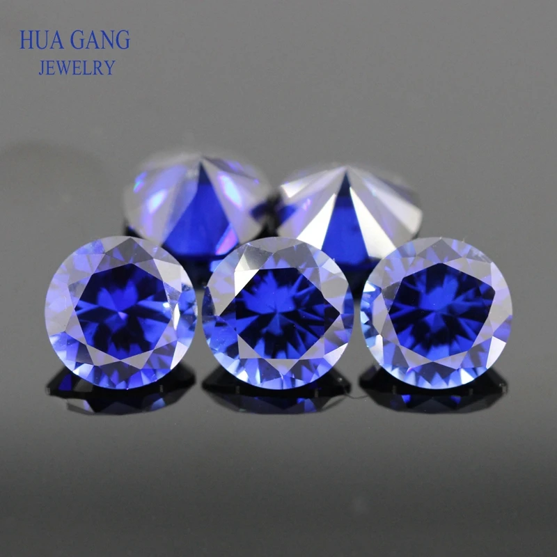 0.70 Carat Heart Cut Blue Sapphire Lab Created Gemstone - MiaDonna