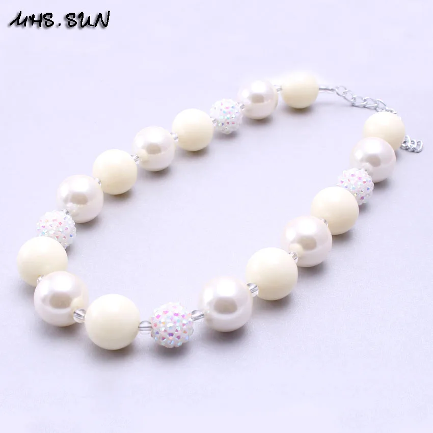 

MSH.SUN 2pcs Free shipping Chunky White beads Necklace Resin rhinestone beads Necklace Bubblegum neck jewelry for Kids BN086