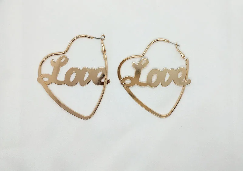 Модные женские серьги с надписью Love золотое сердечко серебряного цвета кольца